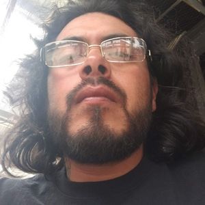 Meet your Posher, Javier